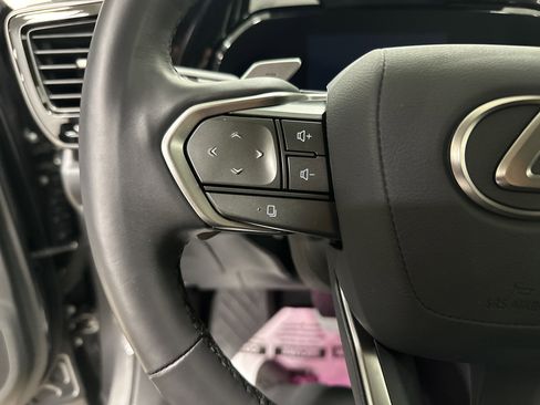 Used 2025 Lexus NX 350h AWD w/ Luxury Package image 19
