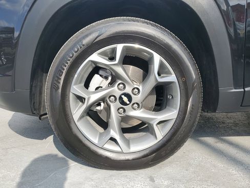 Used 2024 Chevrolet Trax LT image 6