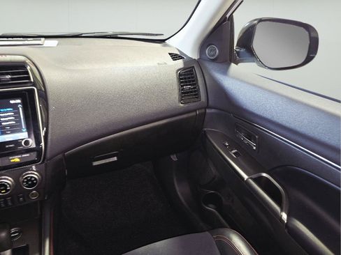 Used 2024 Mitsubishi Outlander Sport ES AWD/4WD image 44