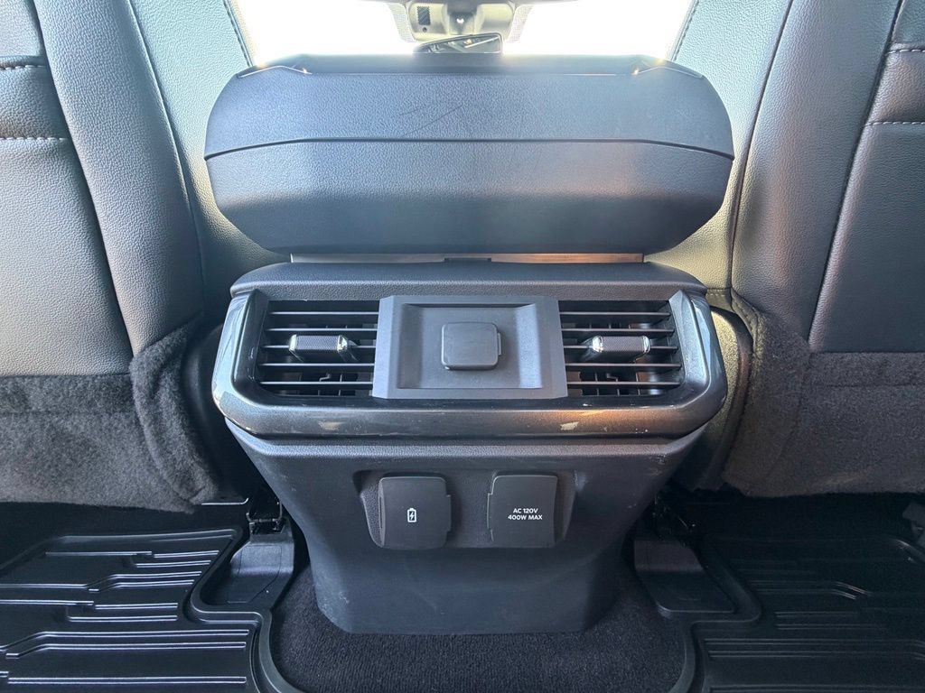 Used 2021 Ford F150 Lariat AWD/4WD image 7