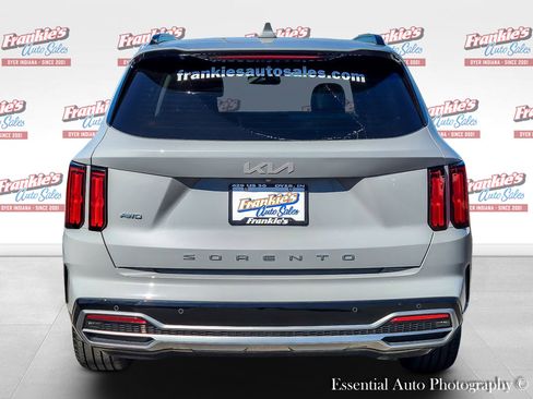 Used 2022 Kia Sorento SX image 4