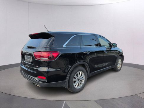 Used 2019 Kia Sorento FWD image 5