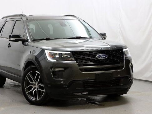 Used 2018 Ford Explorer Sport w/ Equipment Group 401A image 2