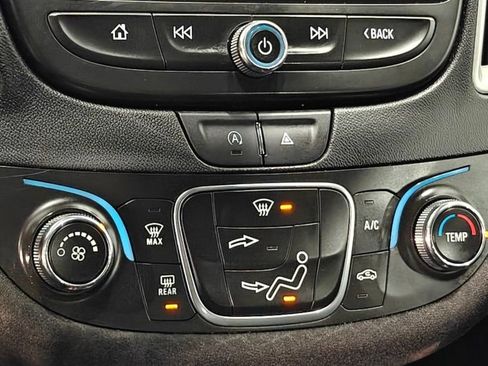 Used 2023 Chevrolet Malibu LS FWD image 8
