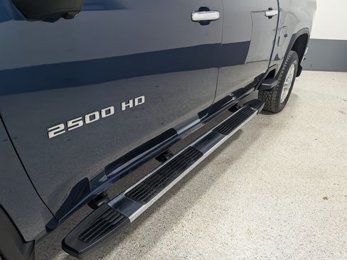 Used 2020 Chevrolet Silverado 2500 LTZ w/ LTZ Premium Package AWD/4WD image 9