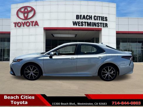 Certified 2023 Toyota Camry SE FWD image 7
