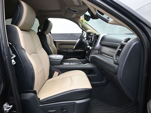 Used 2017 RAM 2500 Tradesman w/ Popular Equipment Group image 31