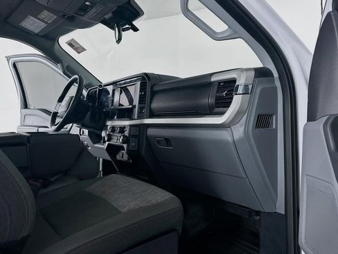 Used 2024 Ford F350 XLT image 40