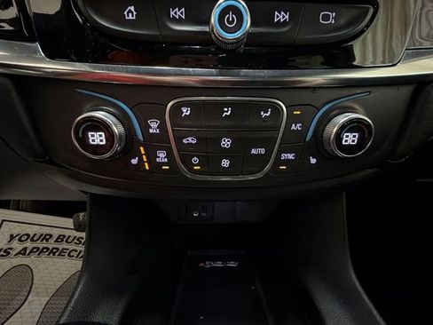 Certified 2022 Chevrolet Traverse LT image 19