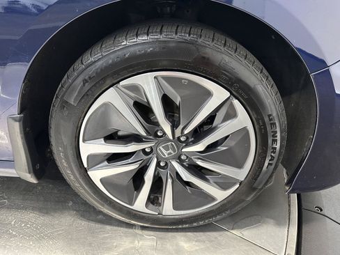 Used 2020 Honda Accord Touring image 12