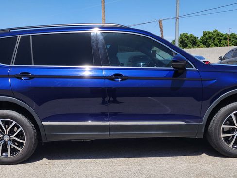 Used 2021 Volkswagen Tiguan SE AWD/4WD image 4
