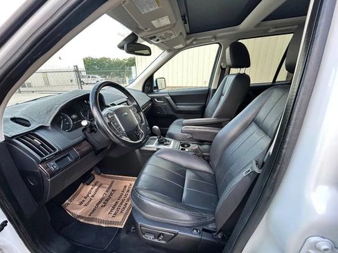 Used 2014 Land Rover LR2 HSE AWD/4WD image 12