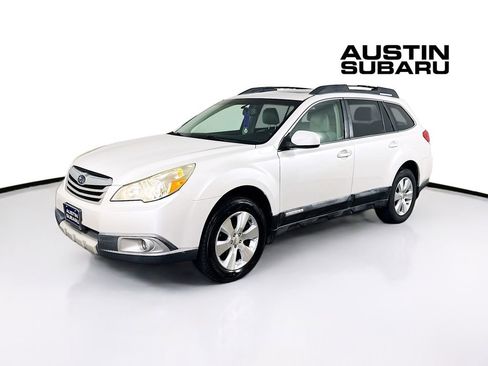 Used 2010 Subaru Outback 3.6R Limited AWD/4WD image 3