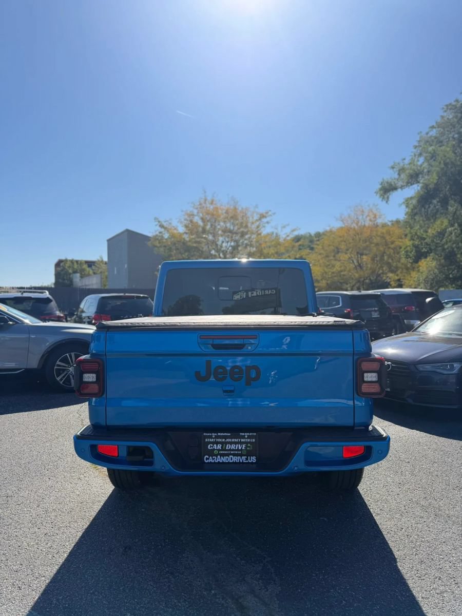Used 2022 Jeep Gladiator Overland AWD/4WD image 4