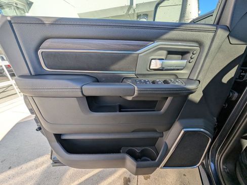 New 2026 RAM 2500 Laramie w/ Sport Appearance Package AWD/4WD image 44
