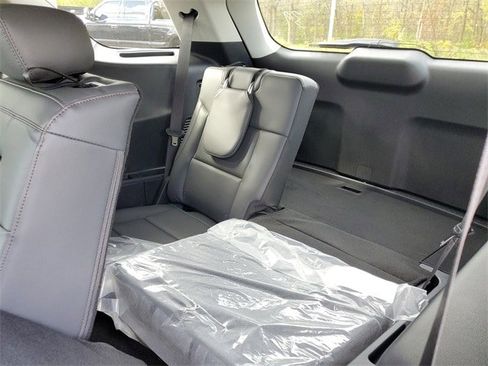 New 2025 Ford Explorer Active w/ Active Comfort Package image 34