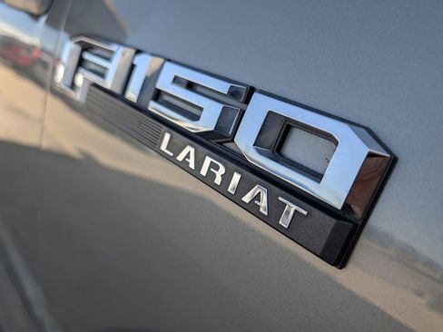 Used 2019 Ford F150 Lariat image 38