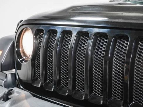 Used 2019 Jeep Wrangler Unlimited Sport image 9