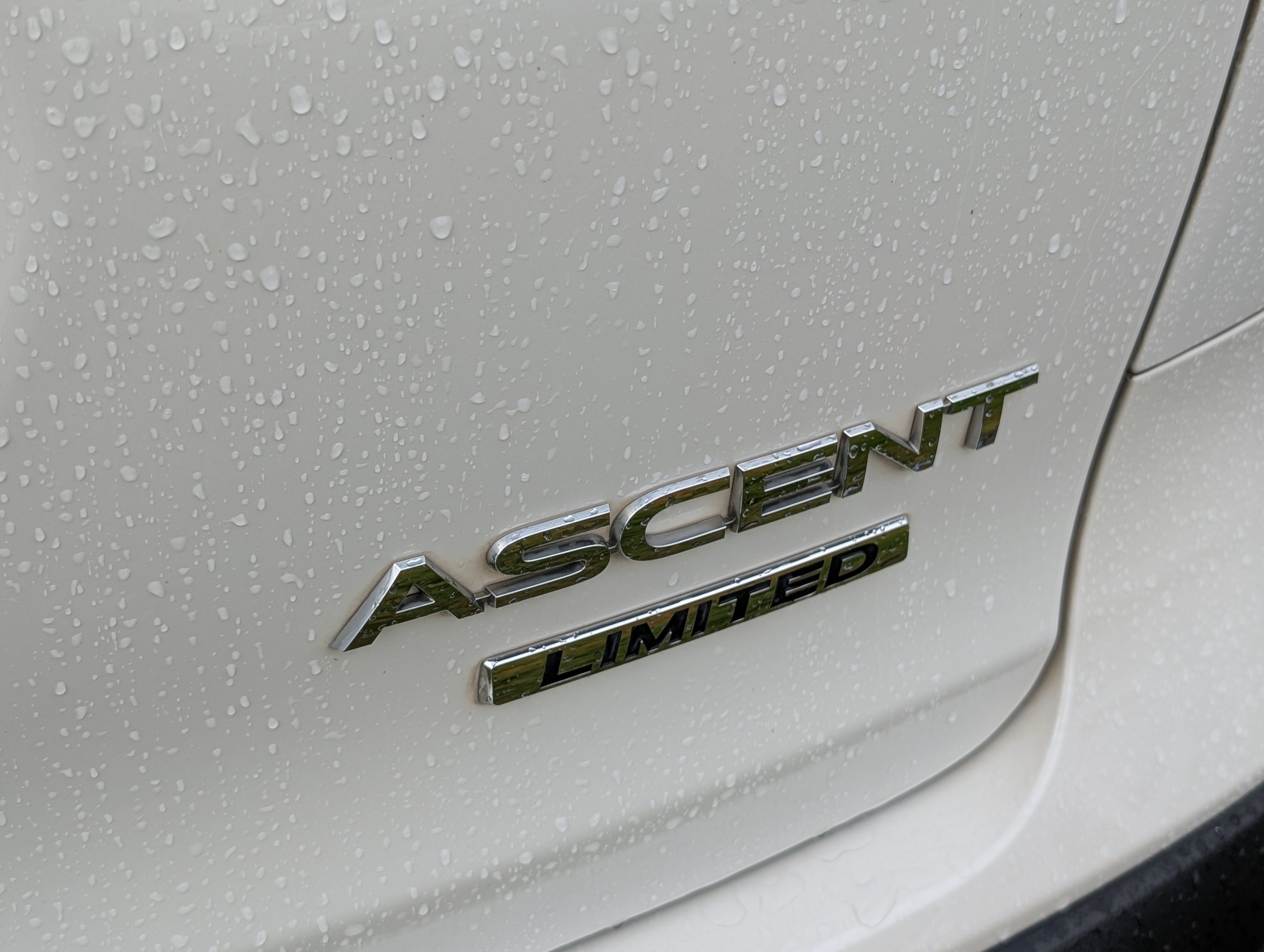 Used 2024 Subaru Ascent Limited AWD/4WD image 9