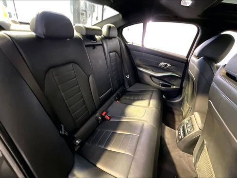 Used 2019 BMW 330i xDrive Sedan w/ M Sport Package AWD/4WD image 20