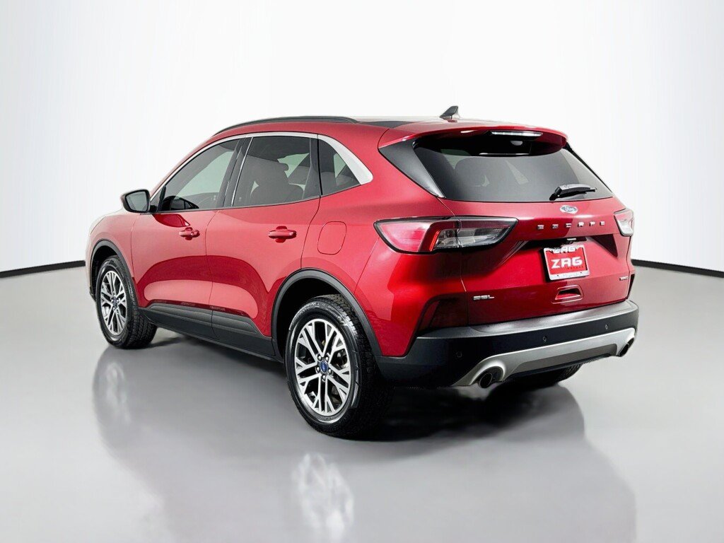 Used 2021 Ford Escape SEL w/ Technology Package AWD/4WD image 3