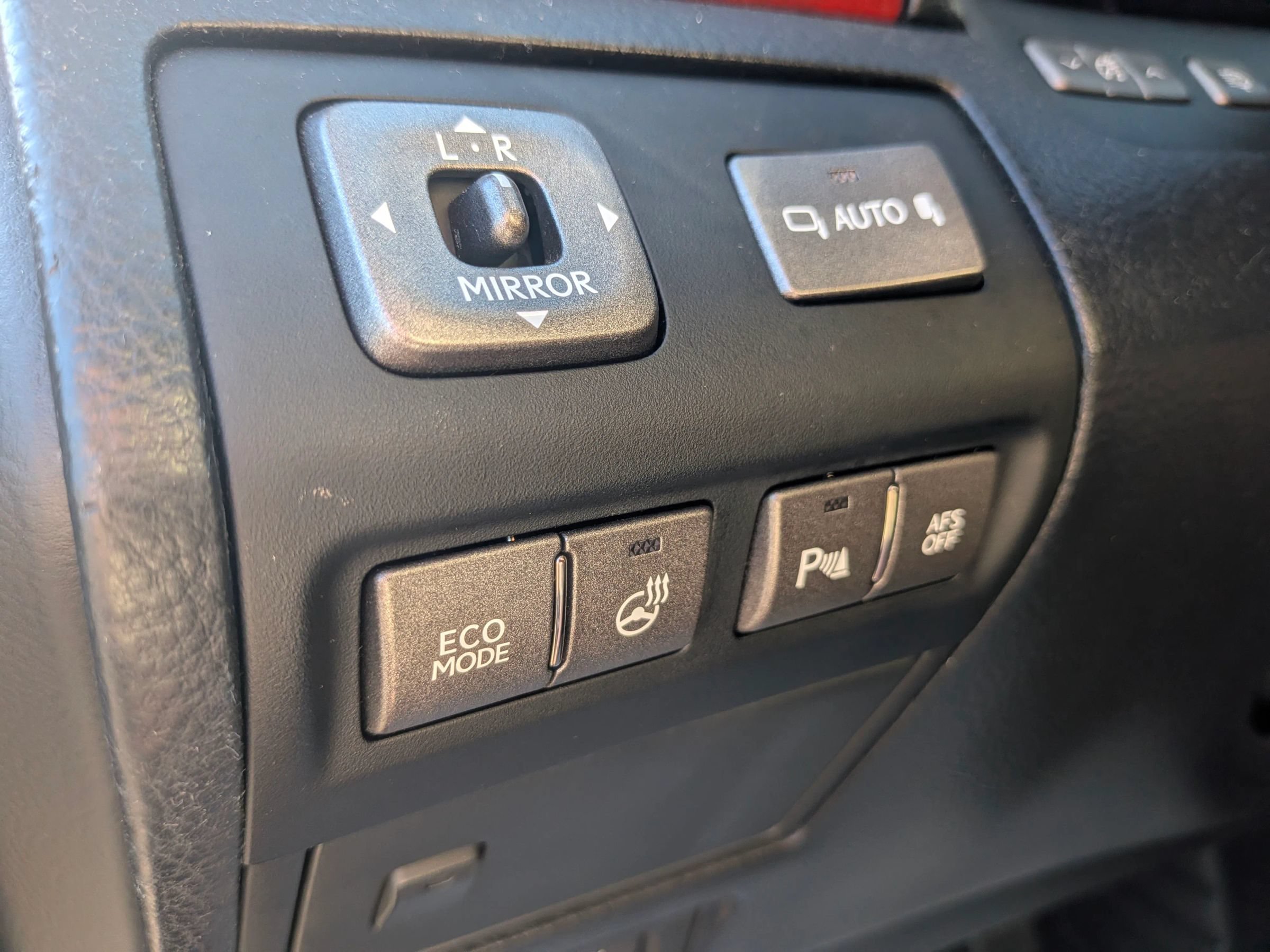 Used 2012 Lexus LS 460 AWD w/ Comfort Pkg image 23