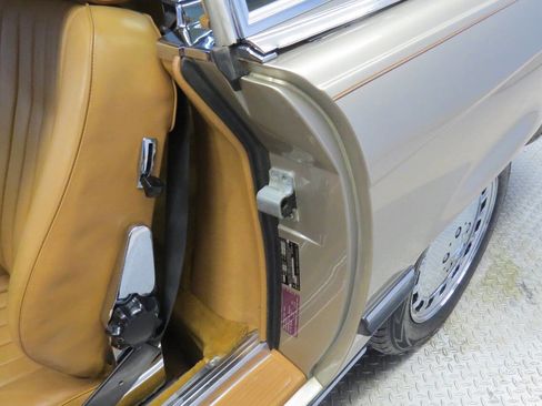 Used 1988 Mercedes-Benz 560 SL image 65