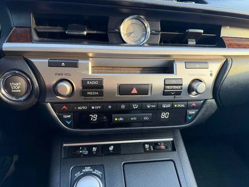 Used 2015 Lexus ES 350 w/ Premium Package FWD image 42