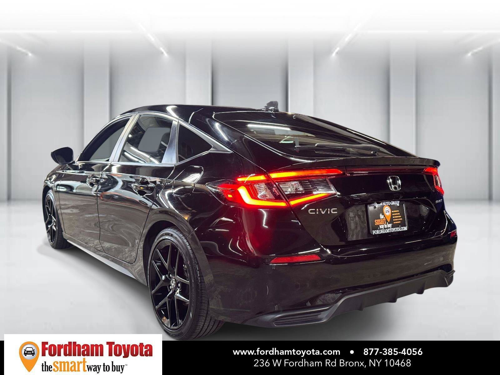 Used 2024 Honda Civic Sport image 5