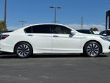 Used 2017 Honda Accord Touring image 3