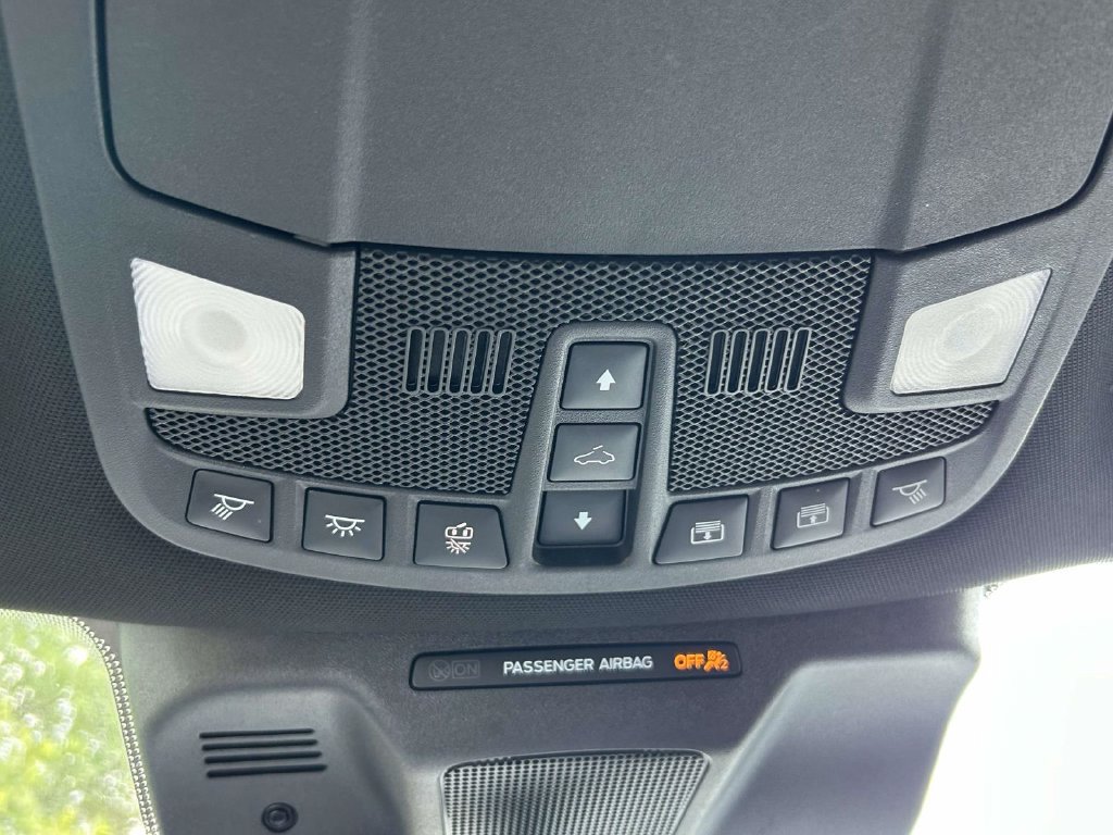 Used 2024 Ford Expedition Limited AWD/4WD image 18