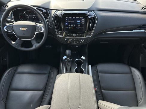Certified 2023 Chevrolet Traverse LT image 13
