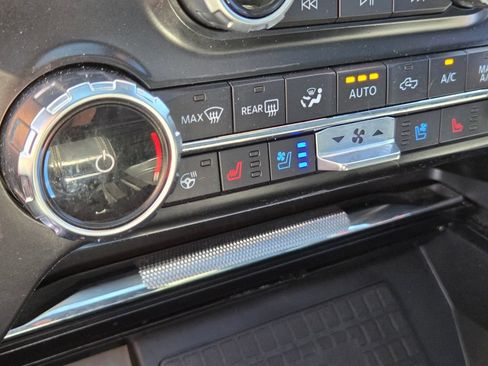 Used 2022 Ford F150 Raptor w/ Equipment Group 801A High AWD/4WD image 34