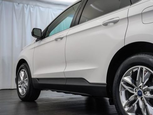 Used 2015 Ford Edge SEL FWD image 32