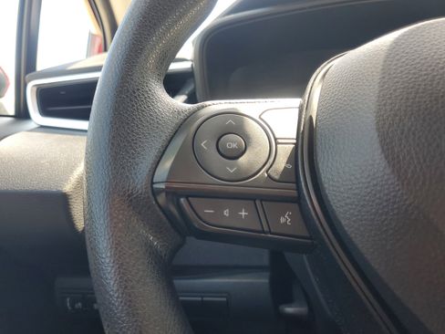 Used 2024 Toyota Corolla LE image 21