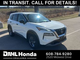 Used 2023 Nissan Rogue S video 1