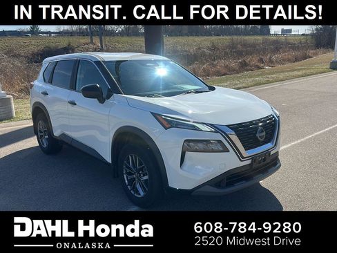 Used 2023 Nissan Rogue S image 1