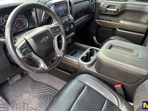 Used 2021 Chevrolet Silverado 1500 RST image 10