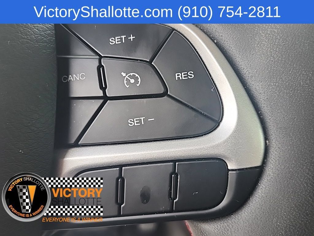 Certified 2023 Jeep Renegade Latitude AWD/4WD image 15