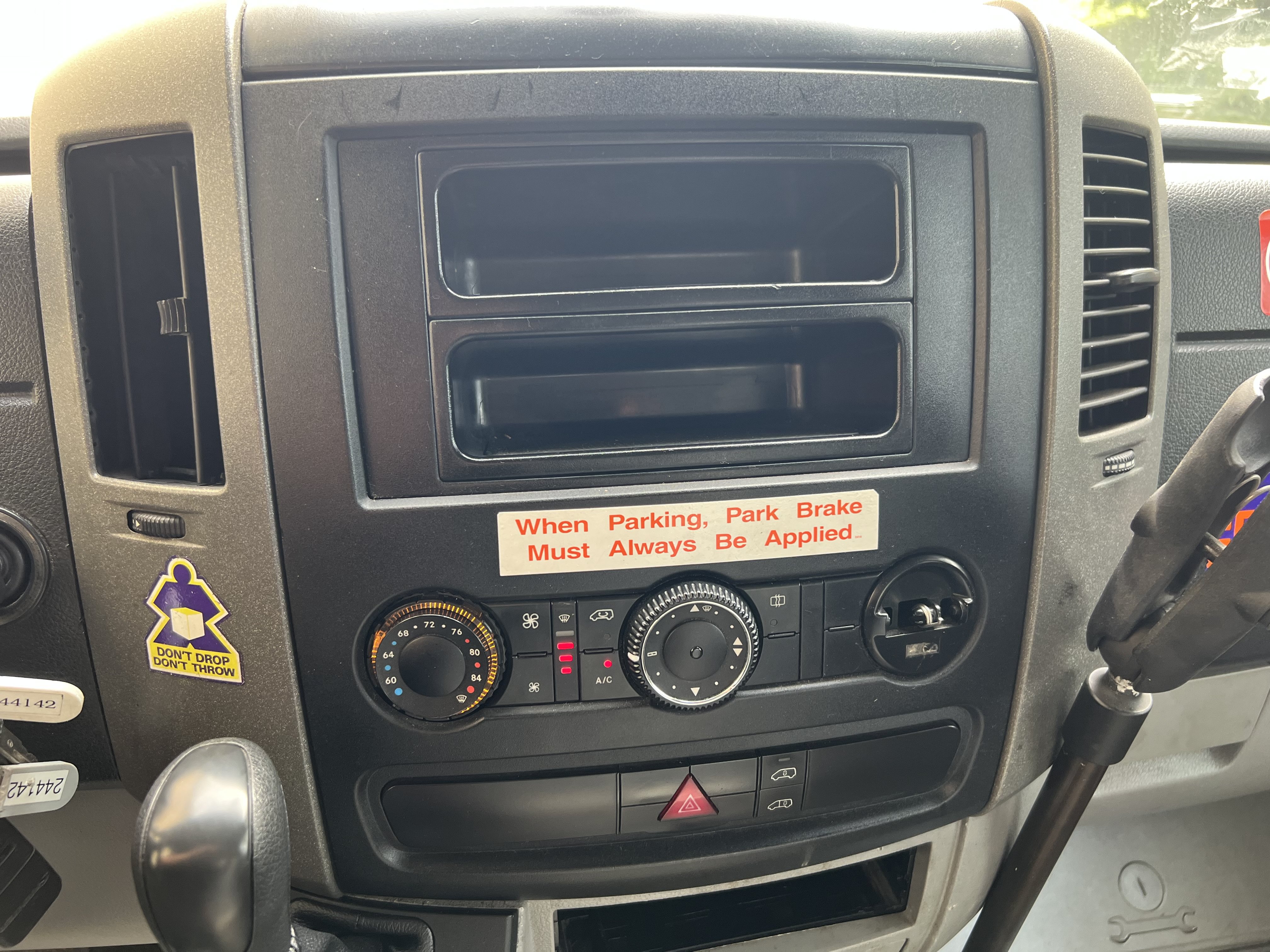 Used 2011 Mercedes-Benz Sprinter 2500 image 17