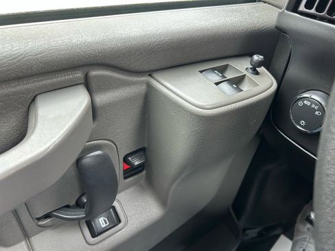 Used 2023 Chevrolet Express 2500 w/ Driver Convenience Package image 18