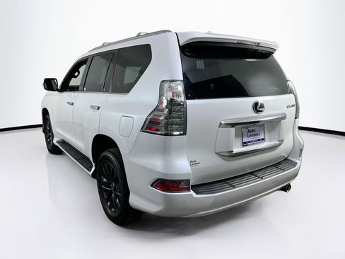 Used 2023 Lexus GX 460 Premium w/ Premium Package image 7