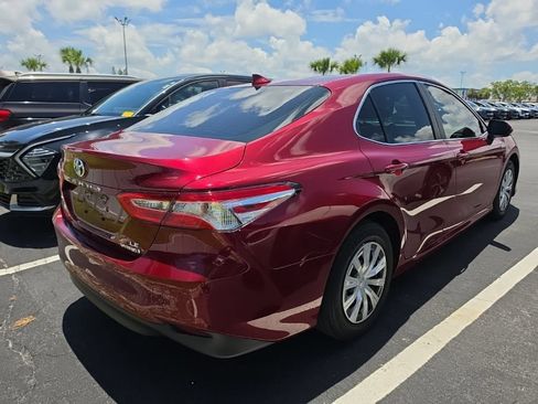 Used 2020 Toyota Camry LE FWD image 16