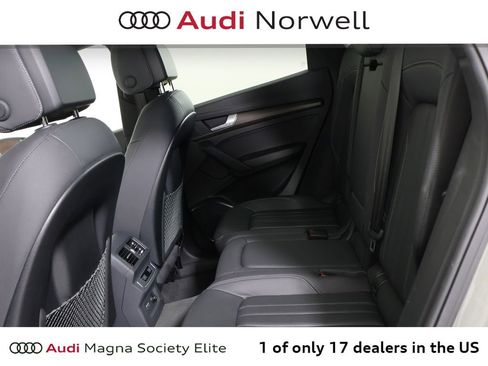 Used 2023 Audi Q5 2.0T Premium w/ Convenience Package image 22