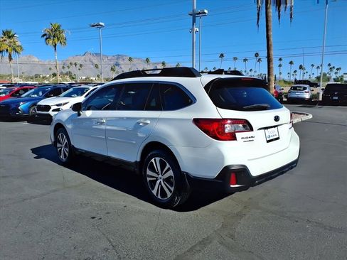 Used 2018 Subaru Outback 2.5i Limited image 11