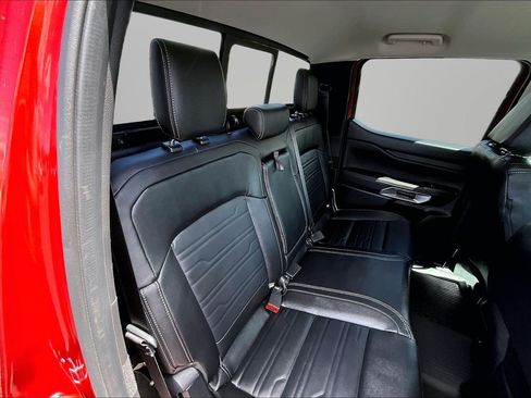 Used 2024 Ford Ranger Lariat w/ Advanced Towing Package AWD/4WD image 17
