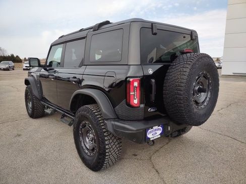 Used 2023 Ford Bronco Everglades image 3