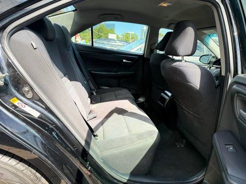 Used 2016 Toyota Camry LE FWD image 27