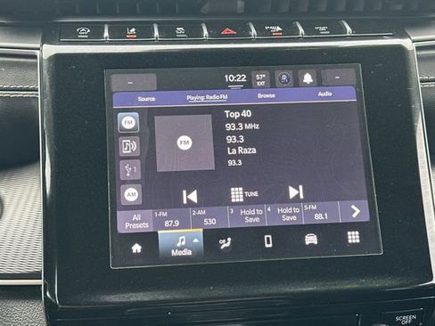 Used 2023 Jeep Grand Cherokee L Laredo image 22