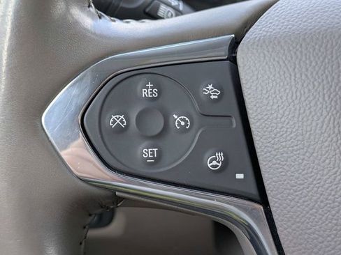 Used 2019 Chevrolet Traverse Premier w/ Driver Confidence II Package FWD image 28